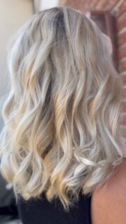 Made by Michelle
#blond #hell #basis10 #abmatierung #ergebnis #balayage